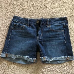 American Eagle Super stretch shorts